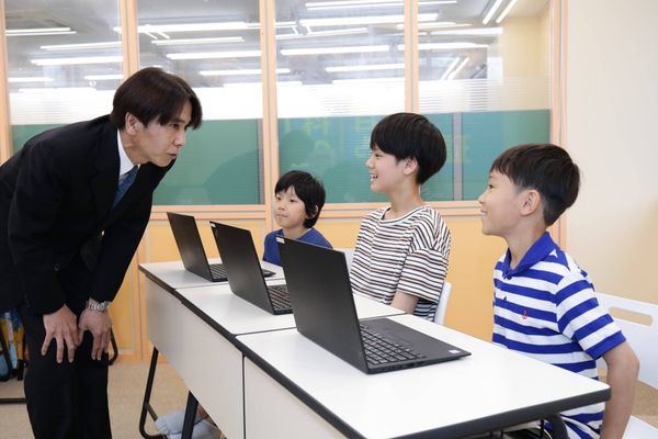 「先生！聞いてもよいですか」質問しやすい環境です