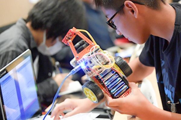 クリエイティブロボティクスコンテストでスキルを使って創意工夫！