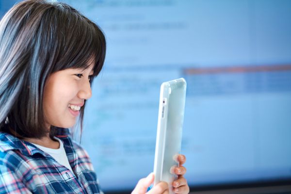 学期に１度、プログラミングの作品紹介をします。