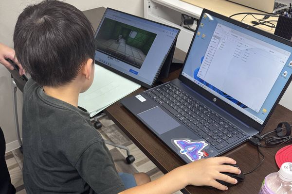 授業の様子　準備から始めることでパソコンスキルも上達！