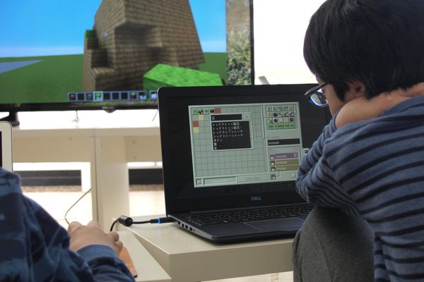マインクラフトの世界観でプログラミングを学ぼう