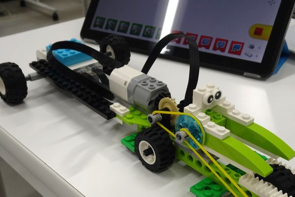 オリジナルロボットを作って発想力アップ！