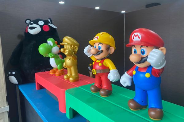 入口ではマリオやくまモンがお出迎え♪