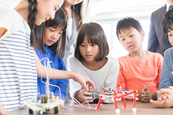 Scratchコース以降も様々なコースをご用意しています。