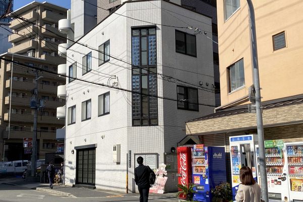 JR玉造駅を出てすぐ