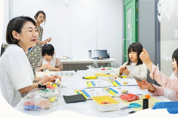 みんながちいさなアーティスト！自分だけの表現を楽しむ子どもたち