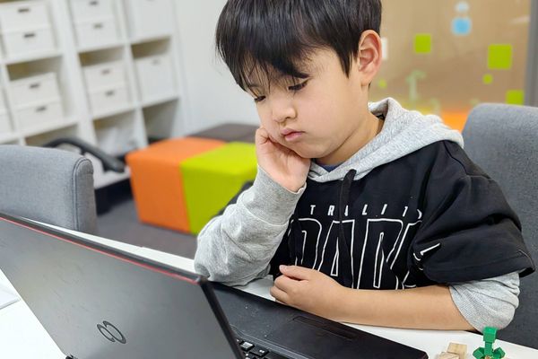 条件クリアに一生懸命！試行錯誤で「解決する力」を育む。