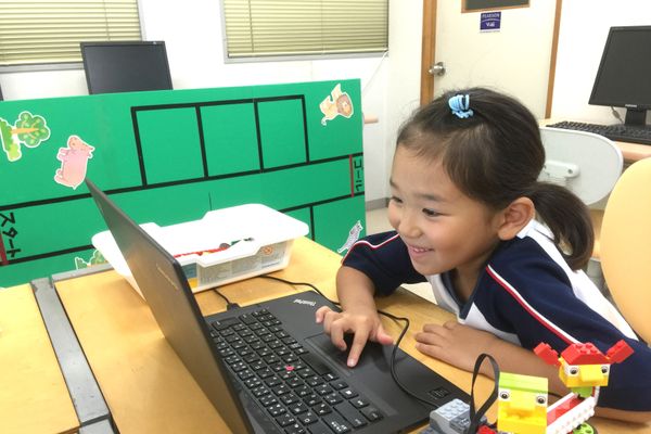 楽しくプログラミングに挑戦中！