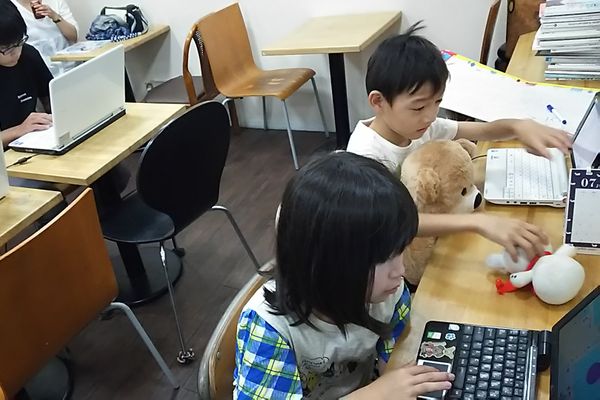 尼崎市内各所で開催しております