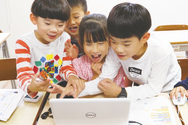 好き！が学びに。プログラミングを通じて、子どもたちの「将来の選択肢」を広げます。