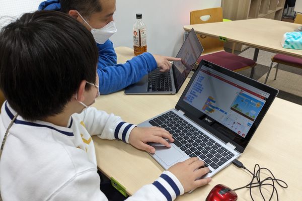 同じ目線で楽しみながら学びます