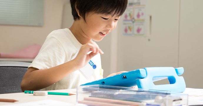 ベネッセサイエンス教室 STEMプログラミングコースの内容とは