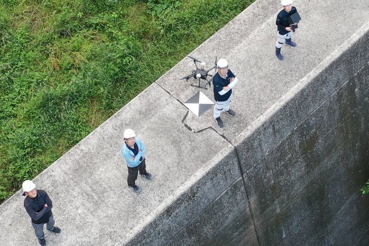 アスキムドローンスクール