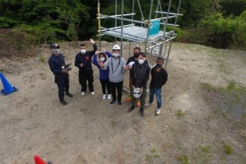 屋外飛行場