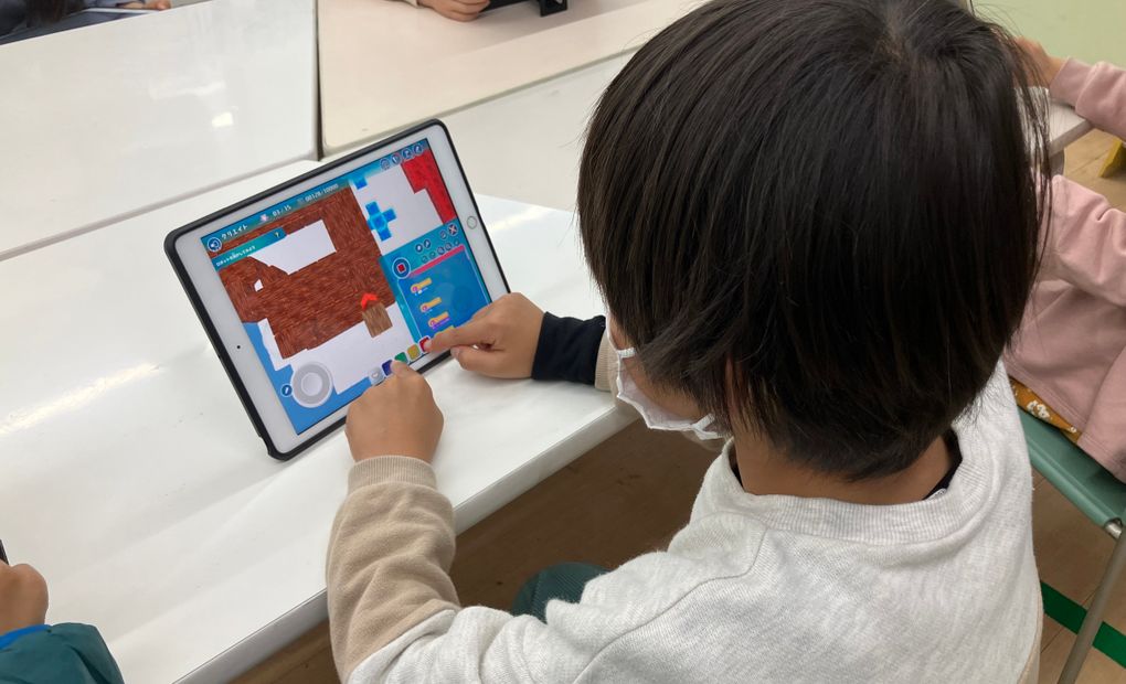 プログラミング教育 HALLO キッズデュオ 武蔵中原校の画像