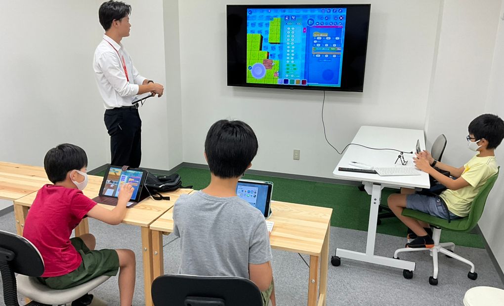 プログラミング教育 HALLO スクールIE 茨木春日丘校の画像