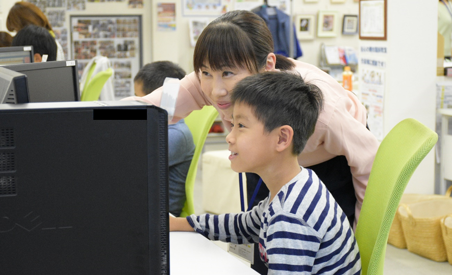 みんなのジュニアパソコン＆プログラミング教室 JR高槻駅前教室の画像
