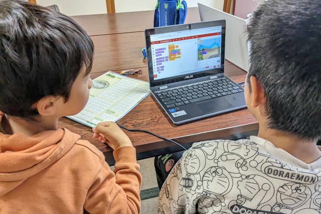 仲間と良い刺激を与え合いながら学びます