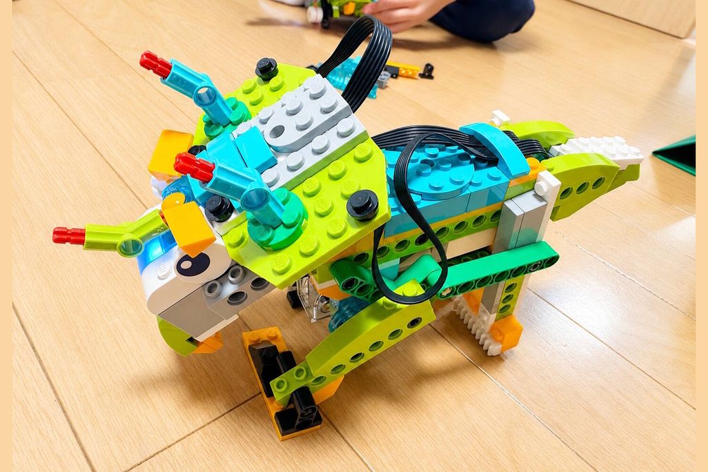 レゴ® WeDo2.0で作った恐竜2