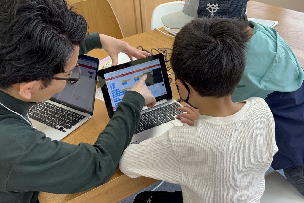 成長し、お友達に教えてあげる子も