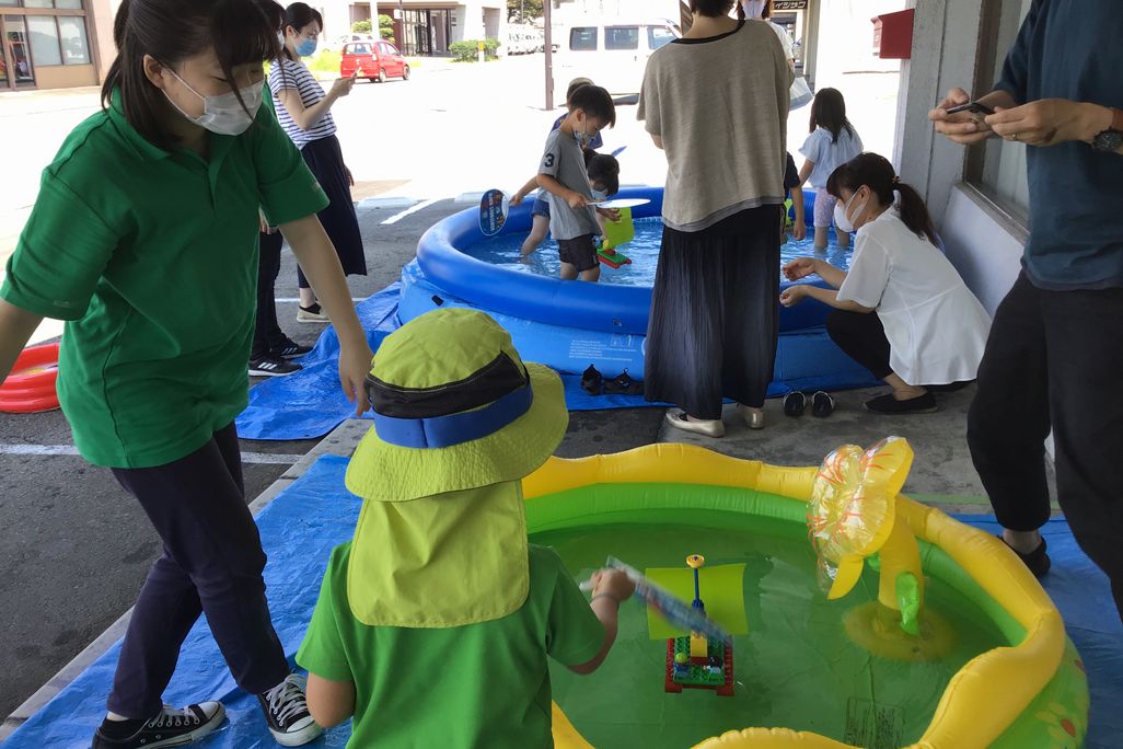 【イベント】サマーフェス8/1プールにいかだを浮かべて楽しみました。
