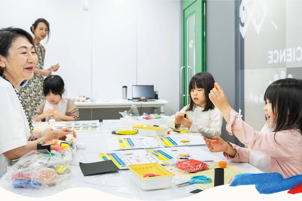 みんながちいさなアーティスト！自分だけの表現を楽しむ子どもたち