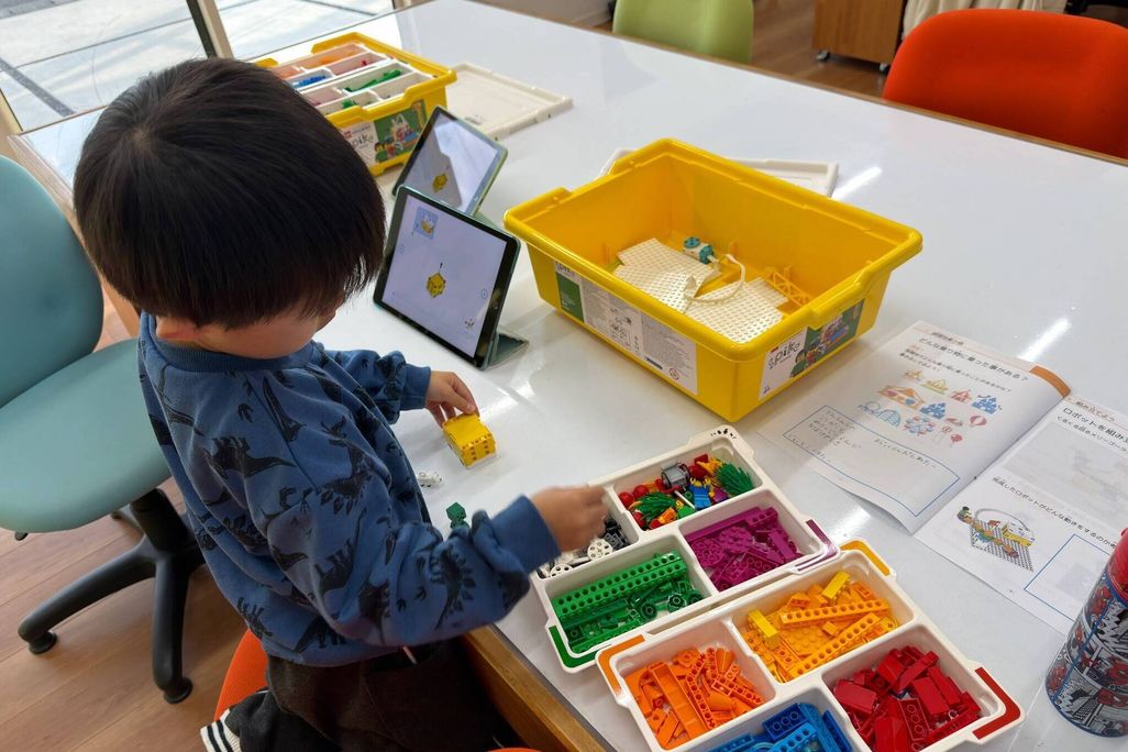 レゴ® WeDo2.0を使った授業の様子