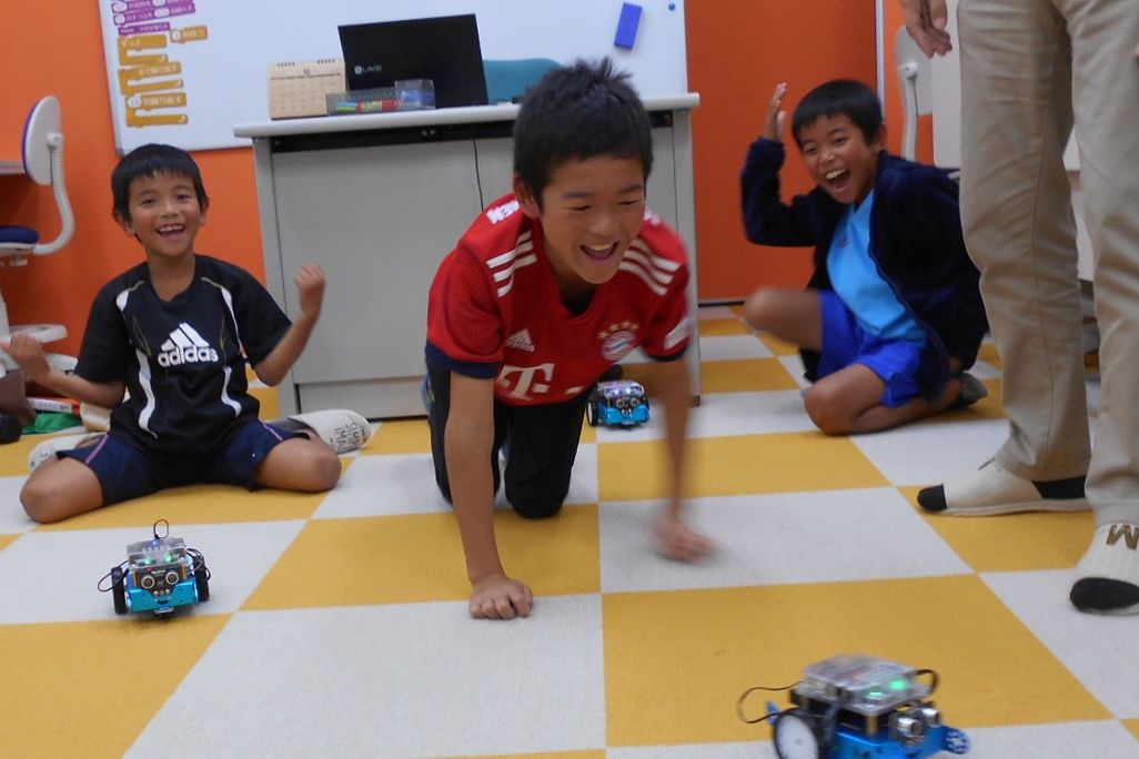 みんな生き生きと楽しく学んでいます。