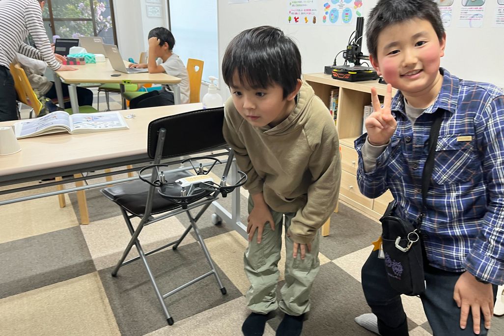 ドローンを操ってみる