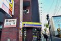 地下鉄南北線　長町駅　北出口　出てすぐ左手のミニストップが一階に入っているビルです。