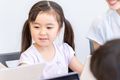 未就学児向けプログラミング学習ではタブレットを活用