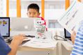 ロボットが実際に動くことで楽しくプログラミングを学べます