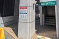 正面入り口のエレベーターか左にあるLIGHT-US看板下の非常階段をご使用ください。