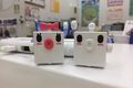 付属の顔パーツをつけた「toio(トイオ)」たち★かわいいです。