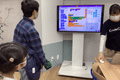 講師が作成したゲームを体験している様子です