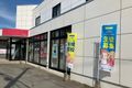 教室はドコモショップ米沢春日店内。HALLOのノボリが目印！
