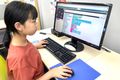 小学生の女の子も楽しくプログラミング！