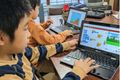 友達と見せ合ったり相談したり刺激を与え合います