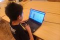 しっかりと集中してプログラミングを学びます