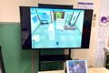 教室に大型モニターがあるので作った作品をみんなに紹介できます。