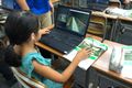 動画を見て進めていきます。分からない所は先生と一緒に進めていきます。