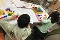 ブロックを使った楽しいパズルに取り組んでいます！