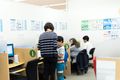 個別に分かれたブースで個別レッスン