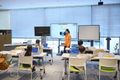 クラスメイトと一緒に頑張ろう。今日は何を作るのかな？