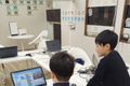 作ったゲームを生徒同士で談義しています！