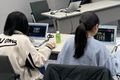 後ろ姿からも真剣さが伝わってきます。