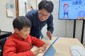わからないところはコーチが丁寧に答えに導きます。