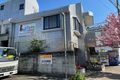 教室外観１（両側歩道がある並木道沿い、安全で閑静な環境です）