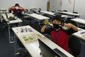 ソーシャルディスタンスでロボット自慢