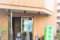 外観。小中高生向けの個別指導塾"LEADEST"で行われています！